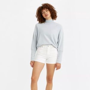 Levi’s Mid Length Short